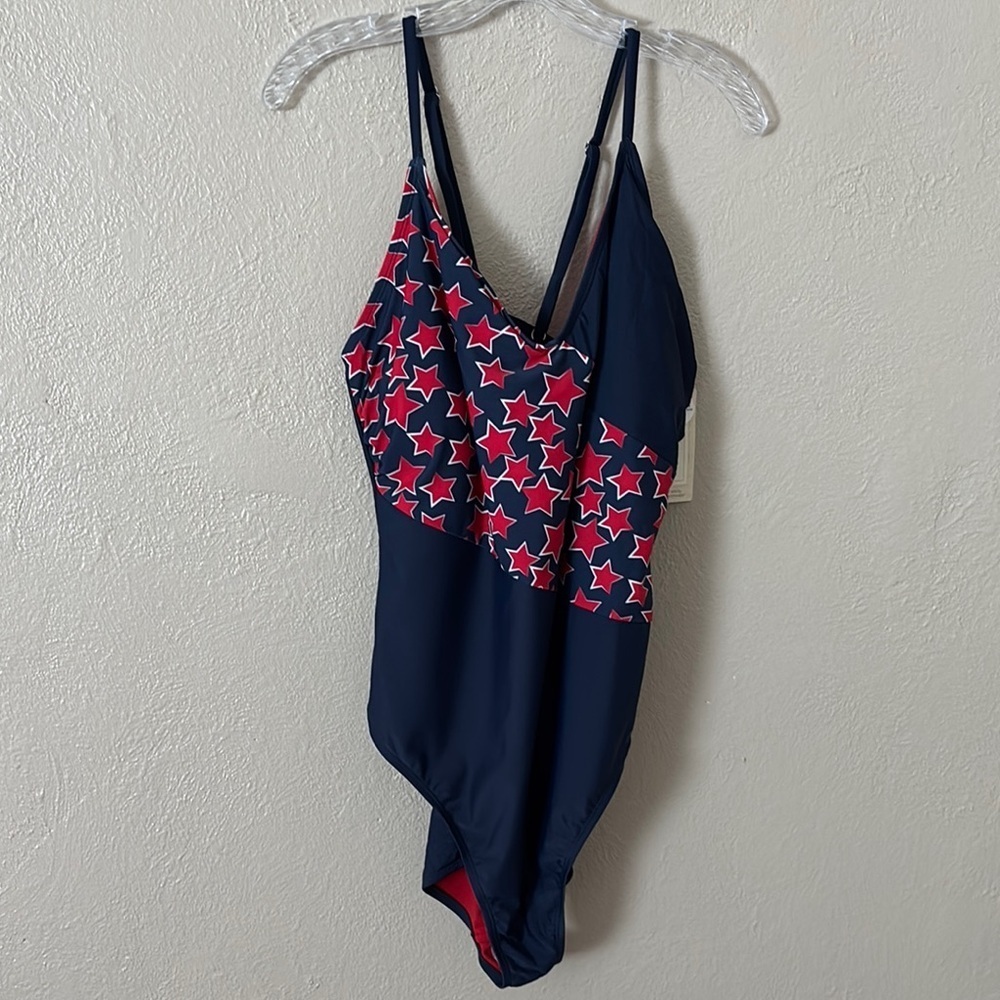 NWT Women’s Peyton & Parker Patriotic One Piece Swimsuit Red White Blue XXL